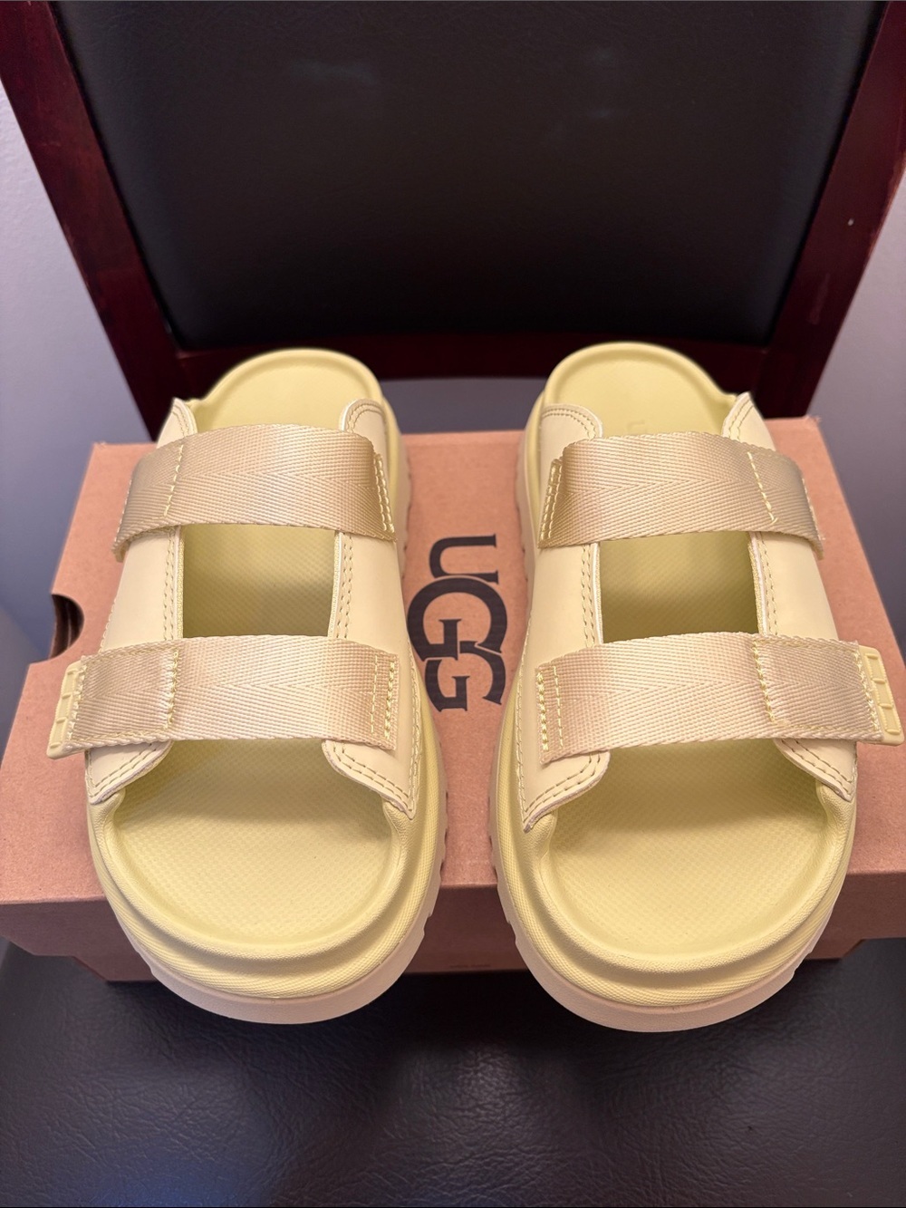 New UGG Goldenglow Yellow Dual-Strap Lug Slide Sandals - Picture 3 of 6